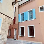 דירה Chez Rose